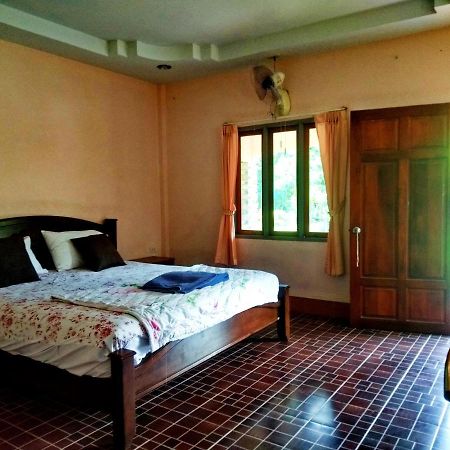 Suwantana lanta hous Hotel Koh Lanta Bagian luar foto