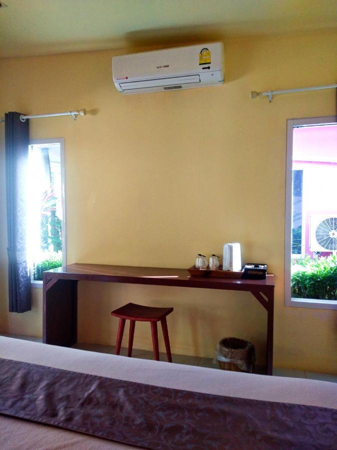 Suwantana lanta hous Hotel Koh Lanta Bagian luar foto