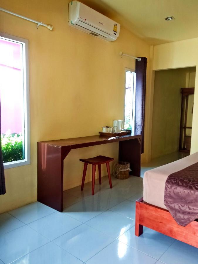 Suwantana lanta hous Hotel Koh Lanta Bagian luar foto