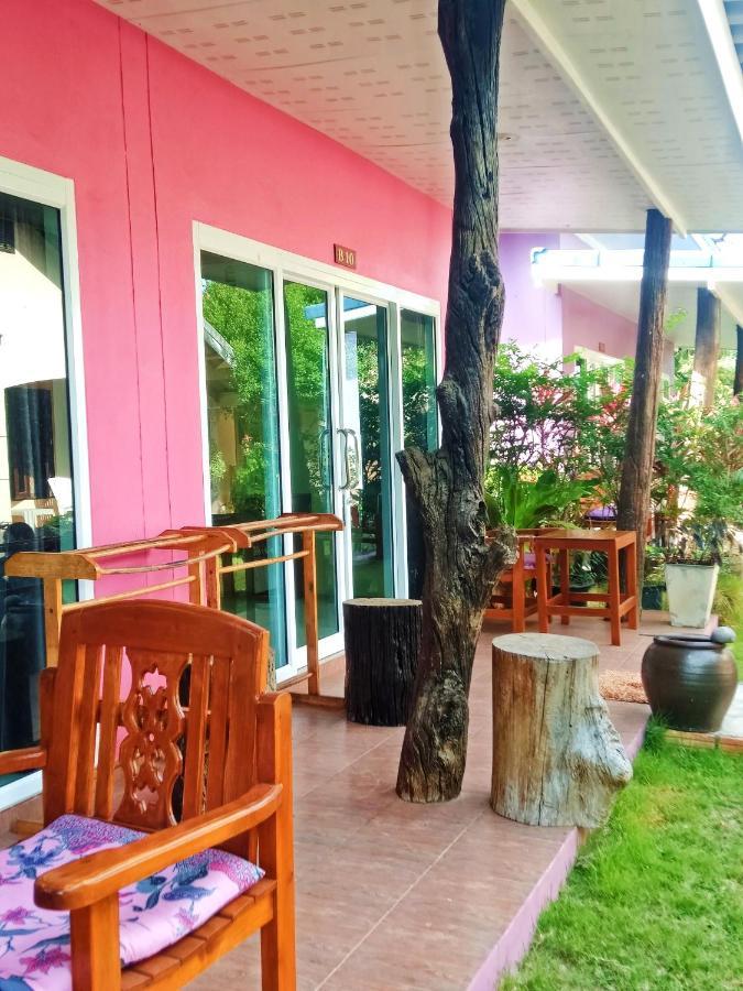 Suwantana lanta hous Hotel Koh Lanta Bagian luar foto